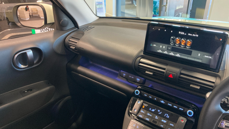 Hyundai INSTER 85kW 02 49kWh 5dr Auto Electric Hatchback